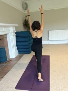 55 min All-Round Yoga